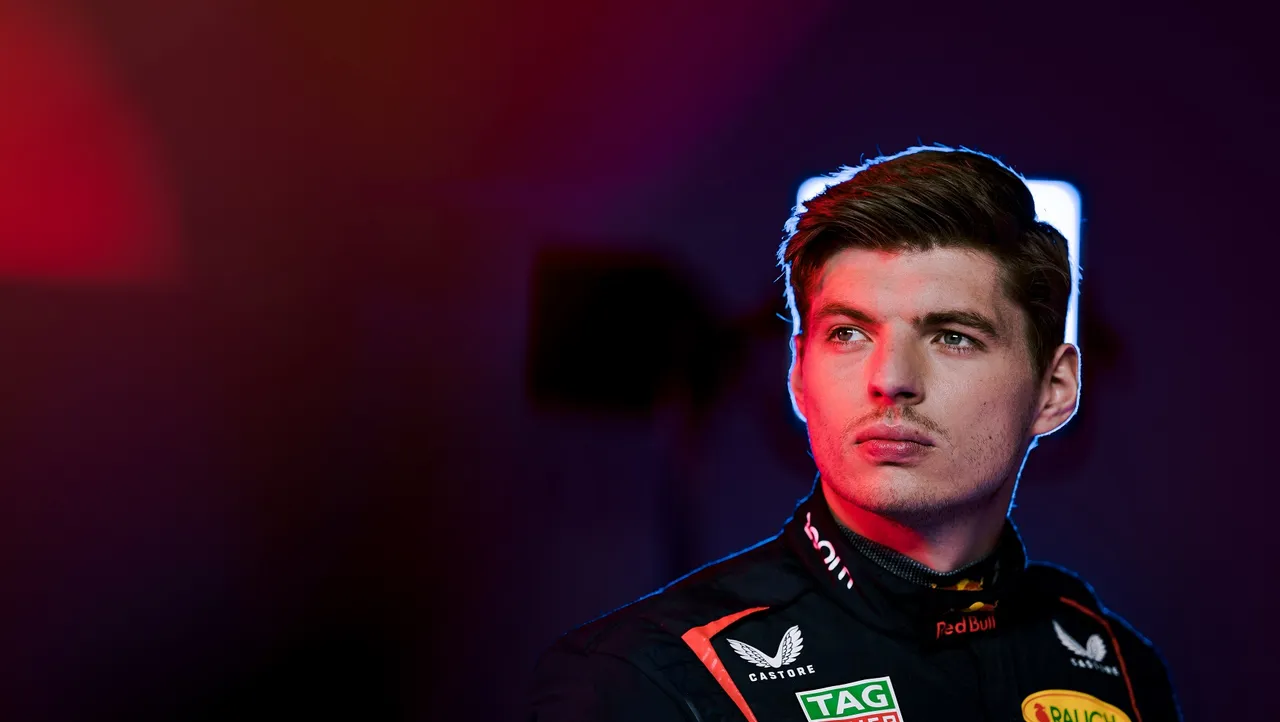 Ferrarival versenyzett Verstappen, majd „ütközés” miatt kiesett